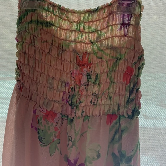 👗 Tropical Maxi Dress - Picture 2 of 6